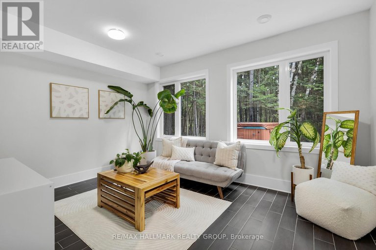 28591774/3311-barlow-crescent/dunrobin-shores/ottawa/ontario/K0A1T0_29