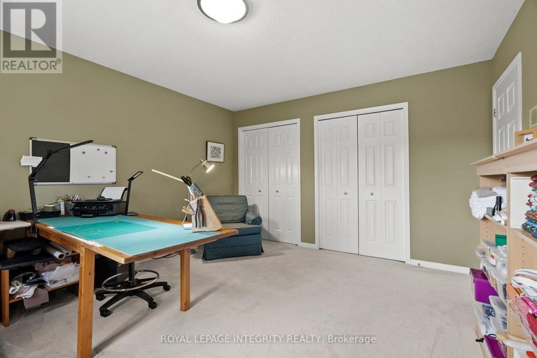 28975993/6-marchbrook-circle/rural-kanata-central/ottawa/ontario/K2W1A1_38