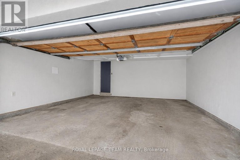 29685322/10-lewis-street/ottawa-centregolden-triangle/ottawa/ontario/K2P0S3_14