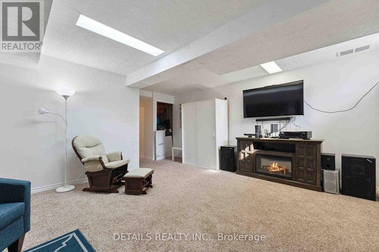 28599127/1537-briarfield-crescent/fallingbrookridgemount/ottawa/ontario/K4A1Z9_31