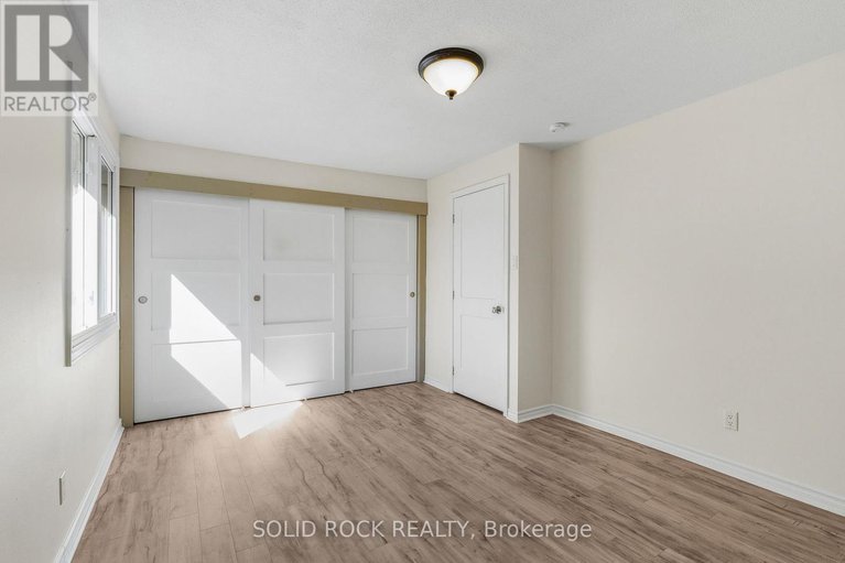 28982760/1394-lassiter-terrace/beaconwood/ottawa/ontario/K1J8N3_18