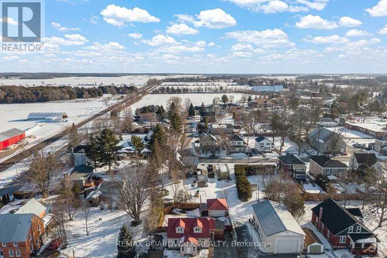 29447130/36-main-street/finch/north-stormont/ontario/K0C1K0_86