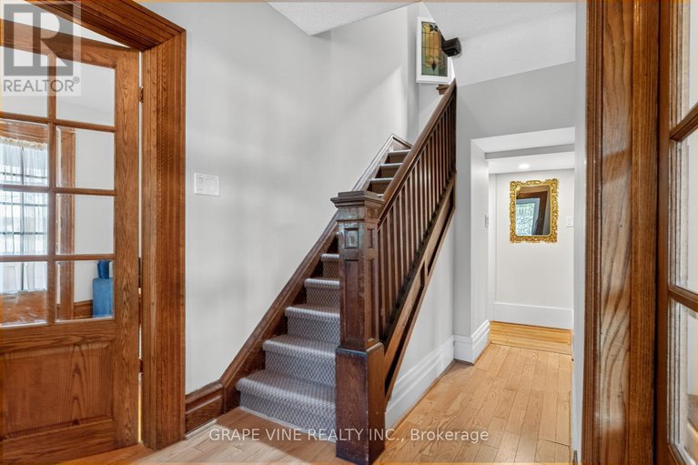 28768922/65-bristol-avenue/old-ottawa-southrideau-gardens/ottawa/ontario/K1S1P8_8