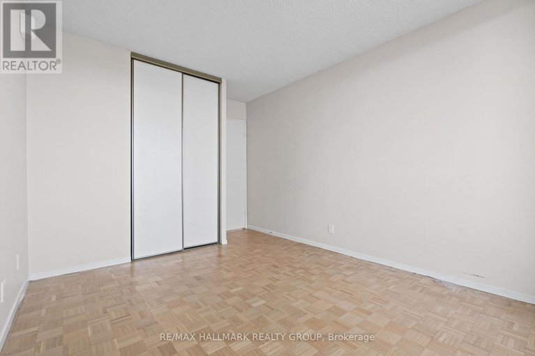 28998609/806-265-poulin-avenue/britannia/ottawa/ontario/K2B7Y8_29