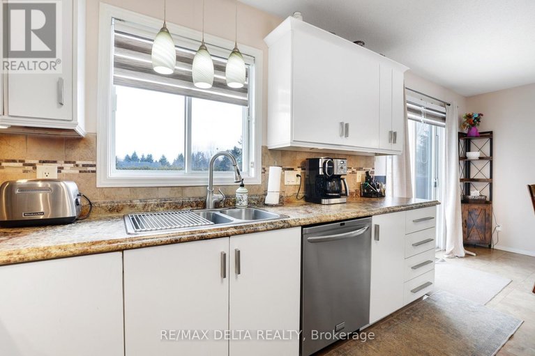 29454930/2031-devine-road/vars-village/ottawa/ontario/K0A3H0_11