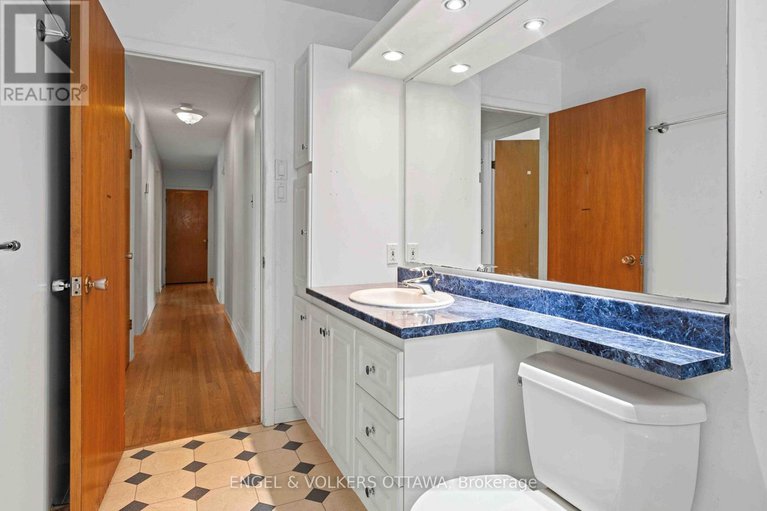 29096977/1957-sharel-drive/urbandale-acres/ottawa/ontario/K1H6W3_33