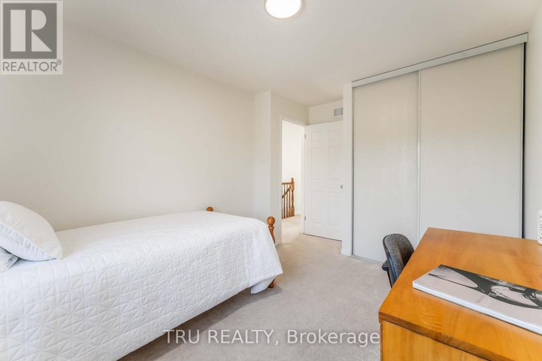 28803900/217-sorento-street/strandherd/ottawa/ontario/K2J0B6_19