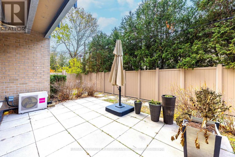 29121263/106-682-churchill-avenue-n/laurentianview/ottawa/ontario/K1Z5G5_29