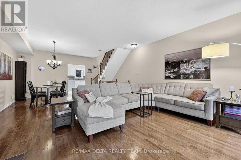 28970170/63-highwood-private/viscount-alexander-park/ottawa/ontario/K1K4X6_8