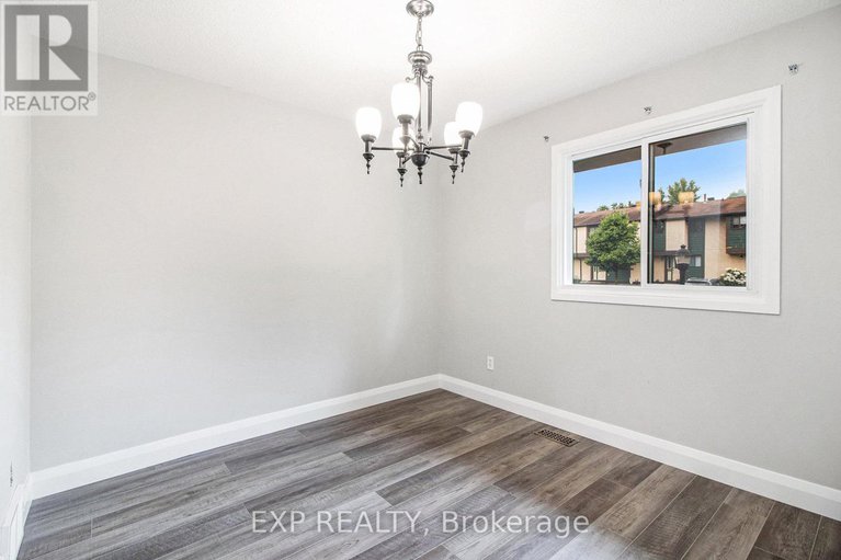 29070833/1687-meadowbrook-road/pineview/ottawa/ontario/K1B4W6_8