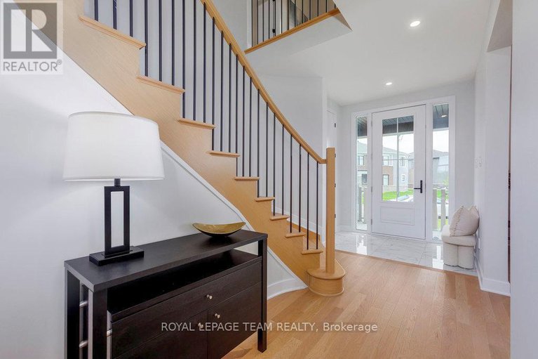 28292248/590-anchor-circle/mahogany-community/ottawa/ontario/K4M0X4_9