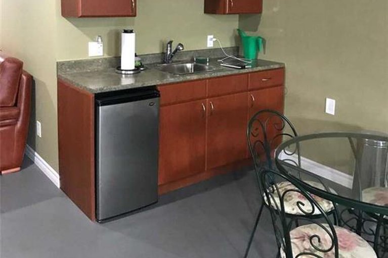 29310829/36-elizabeth-drive/iroquois/ontario/K0E1K0_29