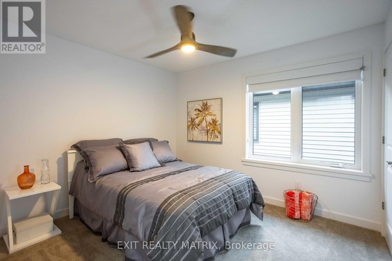 29159209/6487-renaud-road/mer-bleuebradley-estatesanderson-park/ottawa/ontario/K1W0R8_24