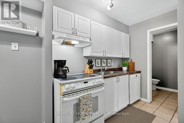 29169736/606-tanguay-court/katimavik/ottawa/ontario/K2L3X3_11