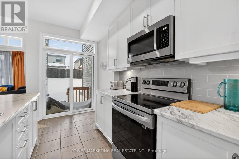 29363173/528-enclave-lane/town-of-rockland/clarence-rockland/ontario/K4K0M8_19