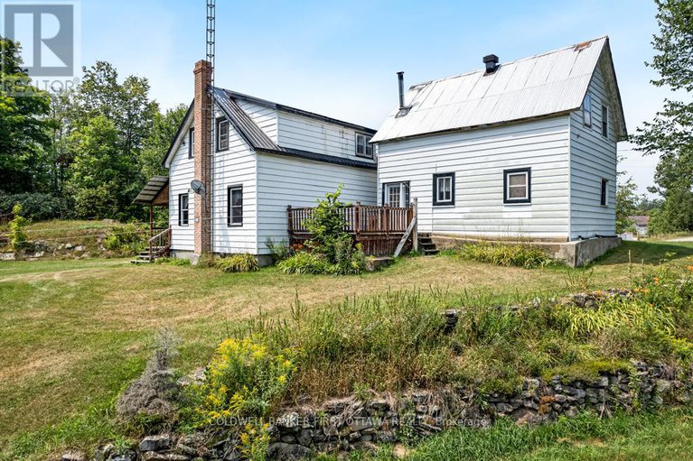 28732673/1373-flower-station-road/lanark-highlands-lavant-twp/lanark-highlands/ontario/K0G1K0_39