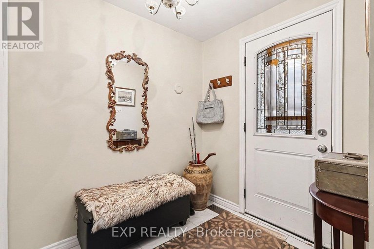 29658093/15-wedgewood-crescent/blackburn-hamlet/ottawa/ontario/K1B4B5_2