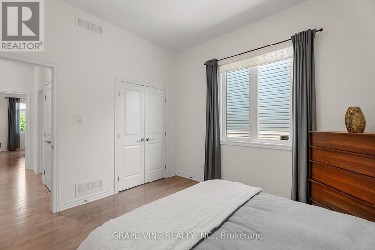 28623551/227-sunnyridge-crescent/emerald-meadowstrailwest/ottawa/ontario/K2M0H2_31