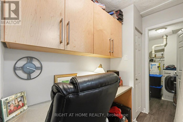 29439108/121-12-corkstown-road/lakeview-park/ottawa/ontario/K2H5B3_23