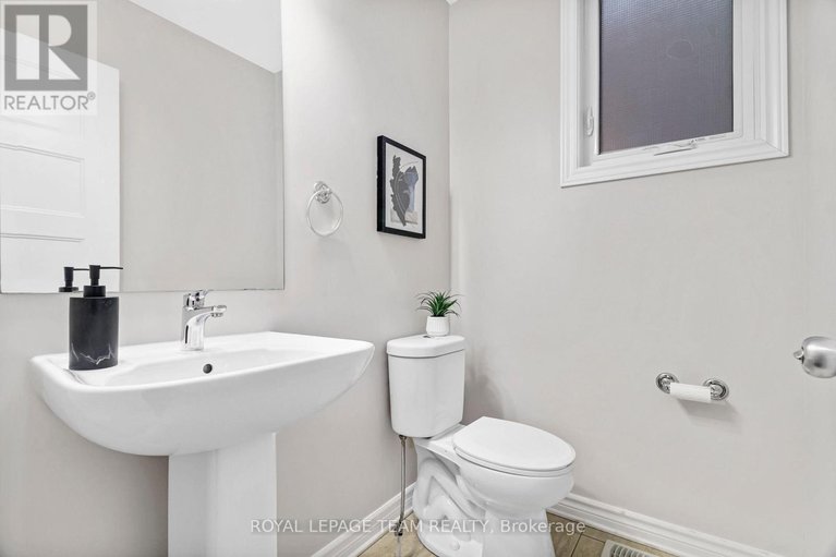 29350506/918-kilbirnie-drive/half-moon-bay/ottawa/ontario/K2J6G2_4