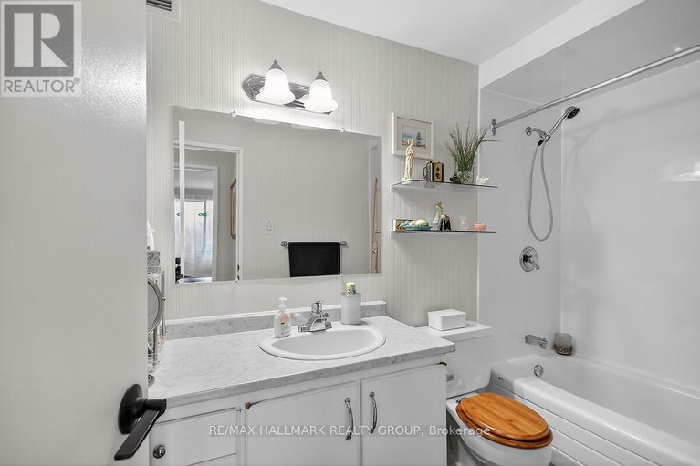 29556858/208-1081-ambleside-drive/woodroffe/ottawa/ontario/K2B8C8_22