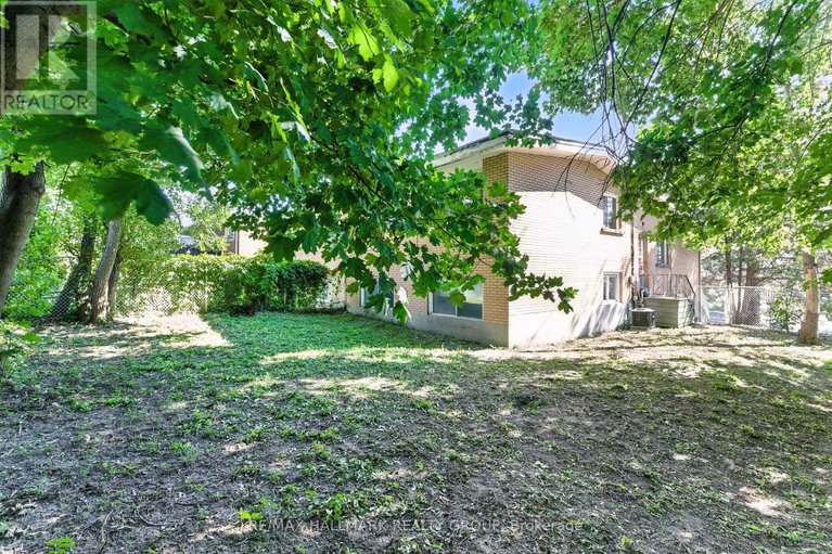 28647826/1127-maitland-avenue/copeland-park/ottawa/ontario/K2C2B8_36