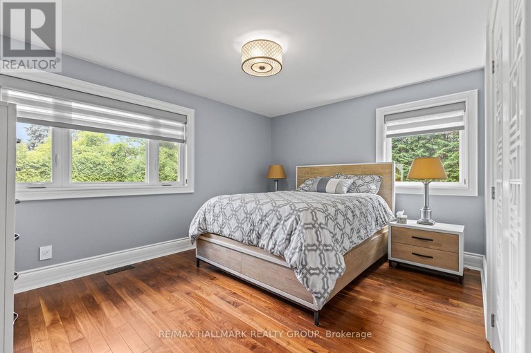 28537676/1883-barnhart-place/alta-vistafaircrest-heights/ottawa/ontario/K1H5B5_25