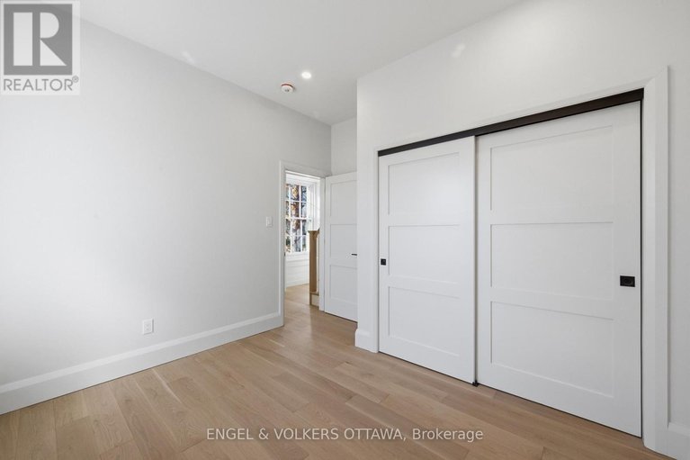 29649228/71-thomas-street/new-edinburgh/ottawa/ontario/K1M1M7_28