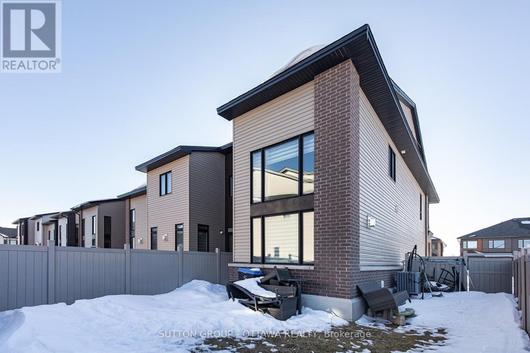 28530479/214-big-dipper-street/riverside-southgloucester-glen/ottawa/ontario/K4M0K5_44