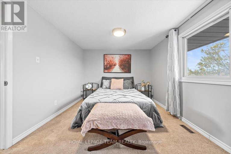 29458537/14-2570-southvale-crescent/sheffield-glenindustrial-park/ottawa/ontario/K1B5B6_16