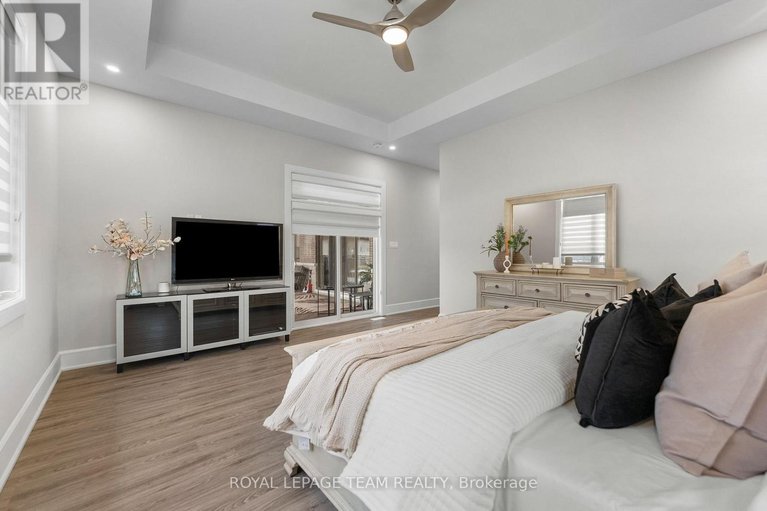 29539782/7125-still-meadow-way/greely/ottawa/ontario/K4P1B8_24