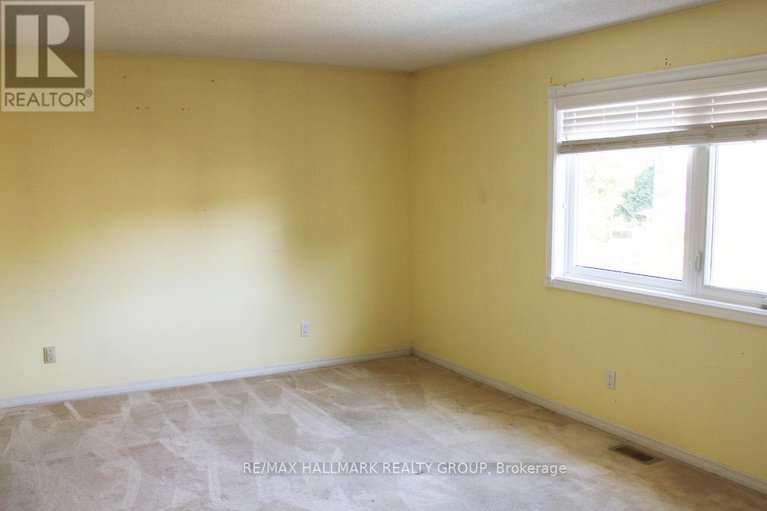 28470915/47-emerald-meadows-drive/emerald-meadowstrailwest/ottawa/ontario/K2M2L5_23