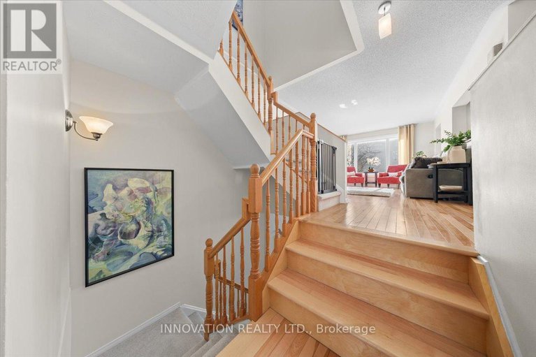 29394657/4-sheppards-glen-avenue/emerald-meadowstrailwest/ottawa/ontario/K2M2M7_6