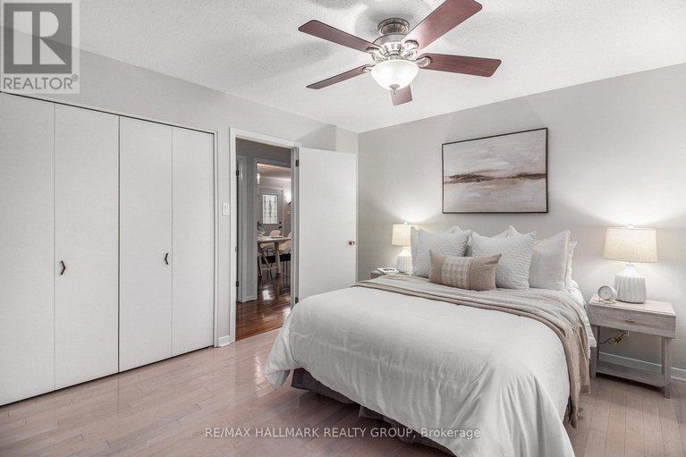 29090721/1366-metz-crescent/carson-grove/ottawa/ontario/K1K3Z5_19