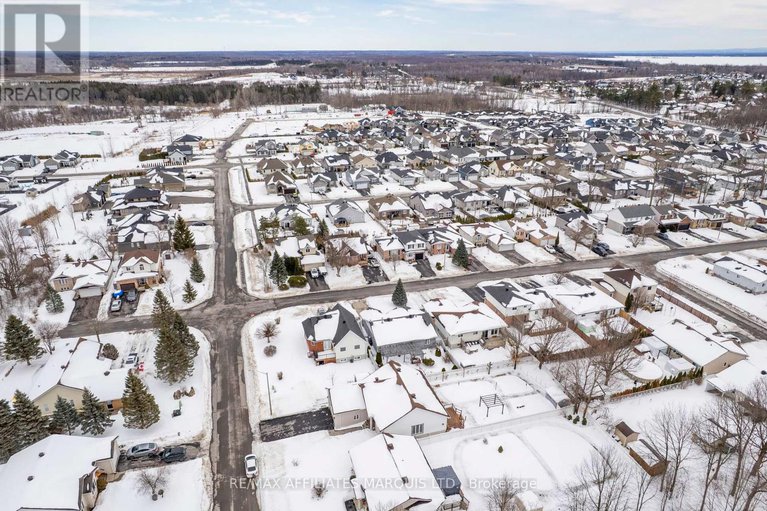 29381540/47-barnhart-drive/long-sault/south-stormont/ontario/K0C1P0_37