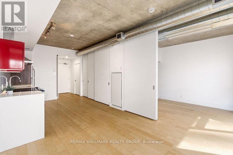 29473230/203-360-mcleod-street/ottawa-centre/ottawa/ontario/K2P1A9_13