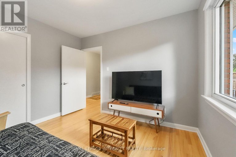 28810538/840-cork-street/elmvale-acres/ottawa/ontario/K1G1Y2_26