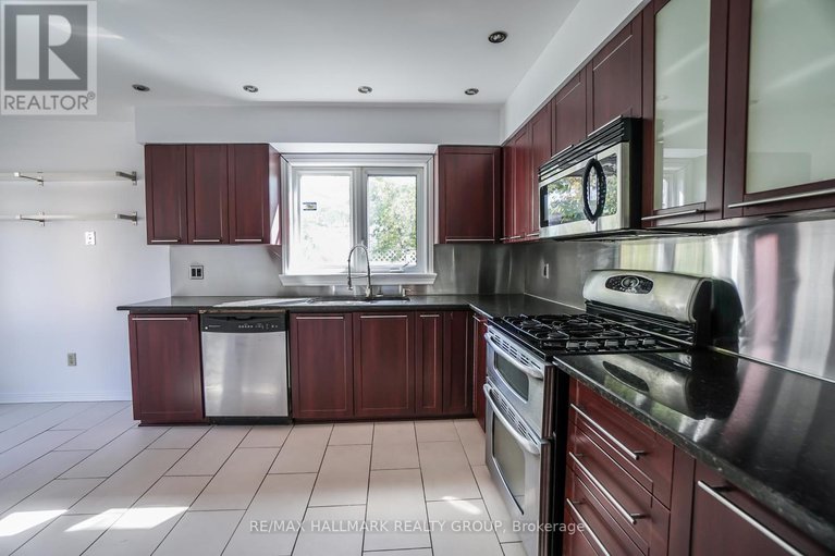 28925321/1020-grenon-avenue/fairfield-heights/ottawa/ontario/K2B8L8_13