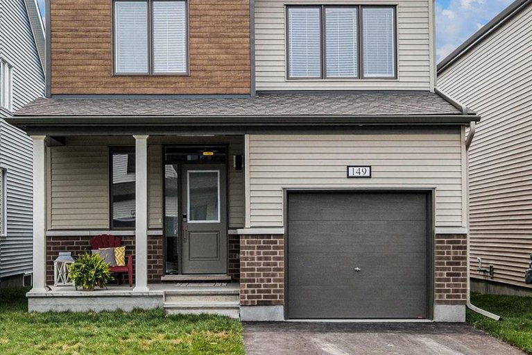 28604782/149-robert-perry-street/north-grenville/ontario/K0G1J0_1