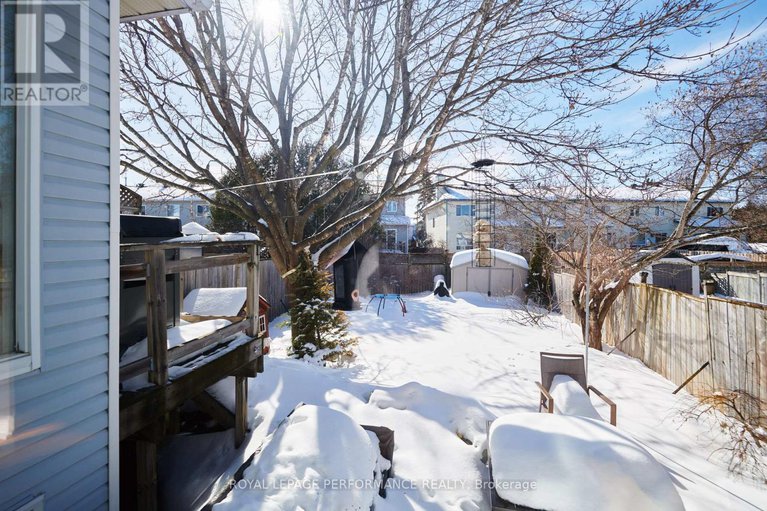 29392513/710-hancock-crescent/fallingbrookridgemount/ottawa/ontario/K4A3M9_24