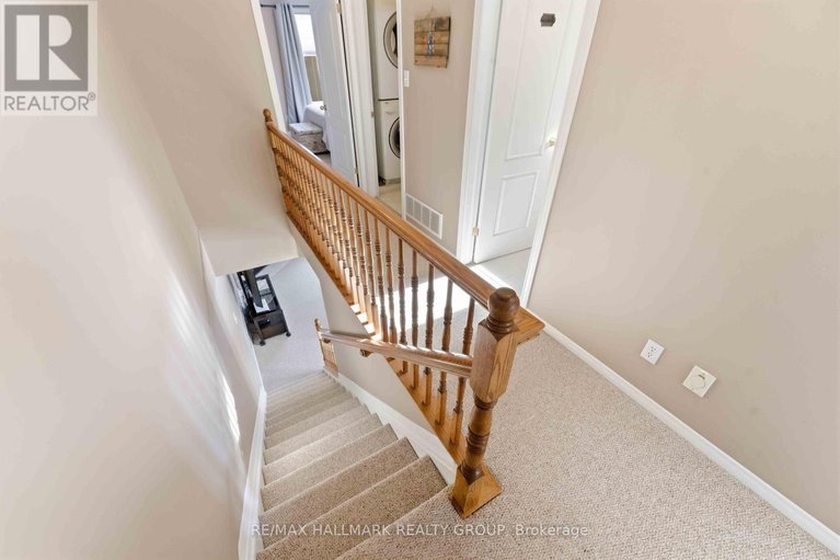 29677267/1660-locksley-lane/beaconwood/ottawa/ontario/K1J1B6_25