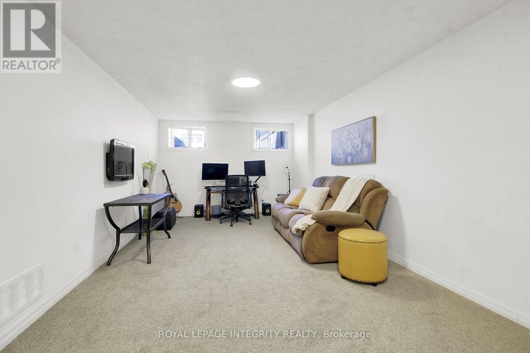 29637937/310-broadridge-crescent/mer-bleuebradley-estatesanderson-park/ottawa/ontario/K1W0H1_36