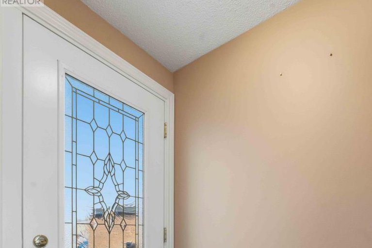 29053804/1884-elmridge-drive/beacon-hill-south/ottawa/ontario/K1J6R7_4