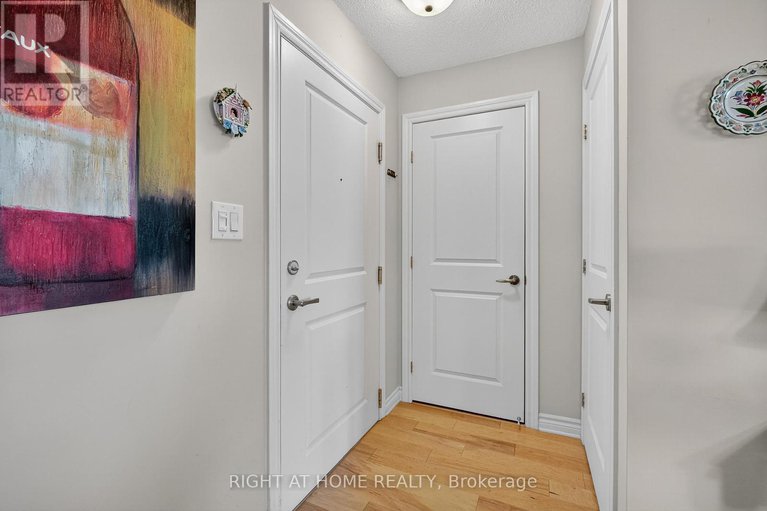 28978453/306-141-potts-private/notting-hillsummerside/ottawa/ontario/K4A0X9_31