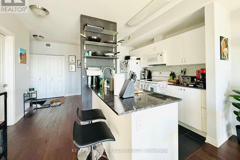 28953436/801-90-landry-street/vanier/ottawa/ontario/K1L0A9_14