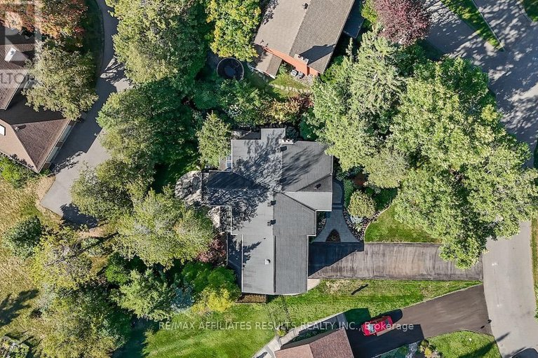 29632363/30-pentland-crescent/beaverbrook/ottawa/ontario/K2K1V5_49