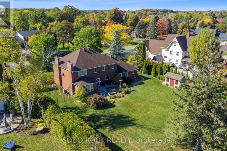 28931406/5569-whitewood-avenue/manotick-village-manotick-estates/ottawa/ontario/K4M1E1_48