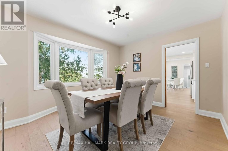 29650101/19-kingsford-crescent/beaverbrook/ottawa/ontario/K2K1T5_7