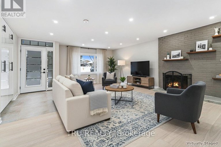 28740163/39-sunnycrest-drive/city-viewskylinefisher-heightsparkwood-hills/ottawa/ontario/K2E5Y4_4