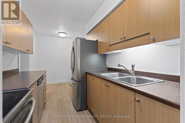 29206079/463-canotia-place/fallingbrookpineridge/ottawa/ontario/K4A2K2_14